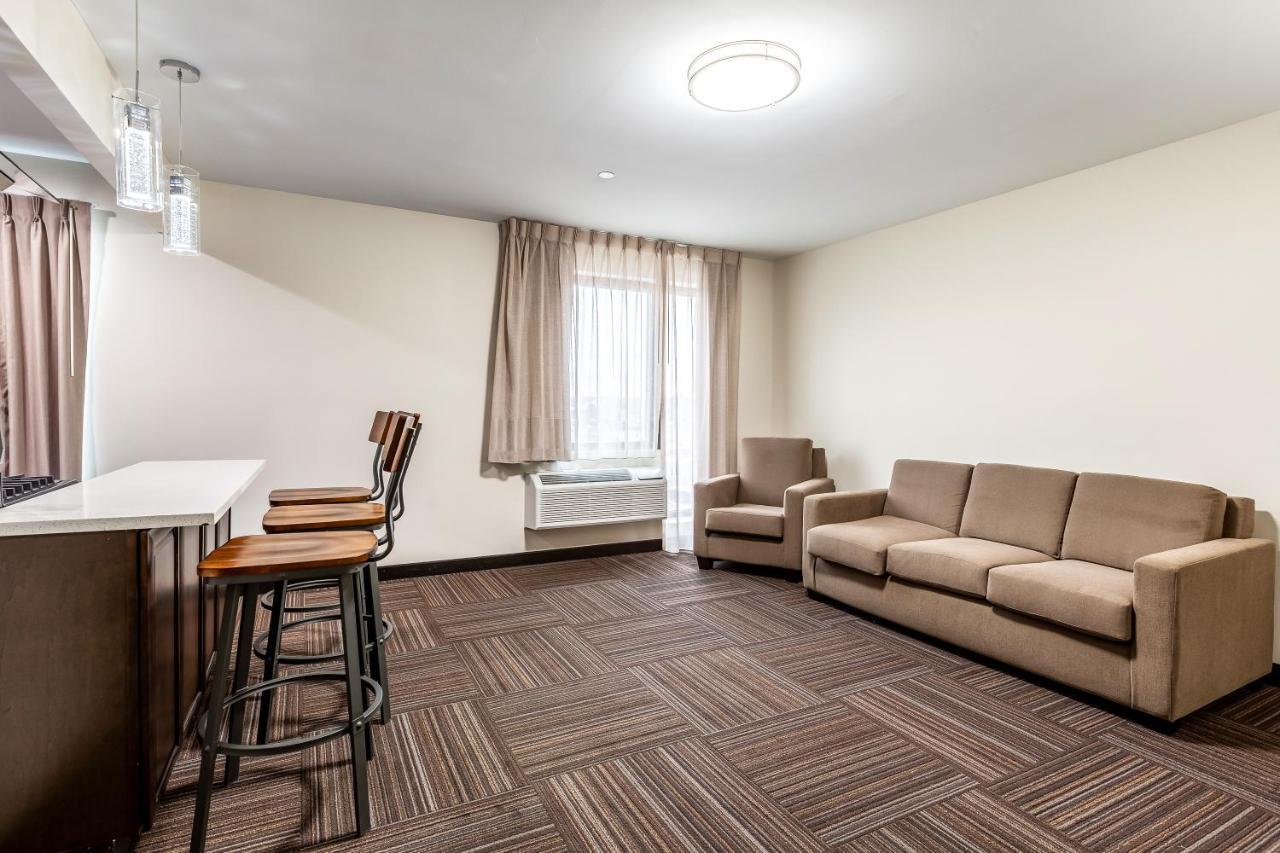 Van Wyck Hotel & Suites Near Jfk Airport New York Bagian luar foto