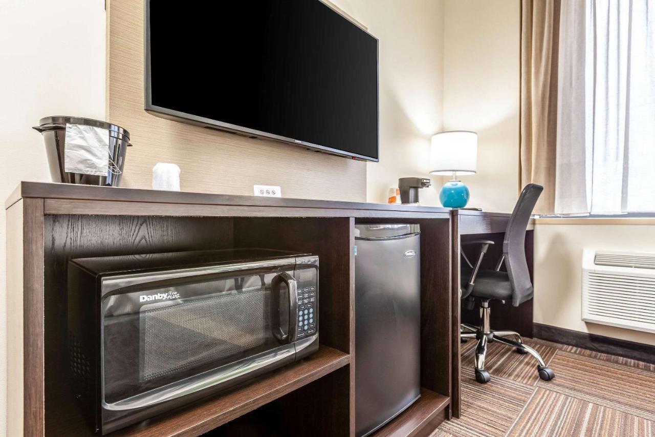 Van Wyck Hotel & Suites Near Jfk Airport New York Bagian luar foto